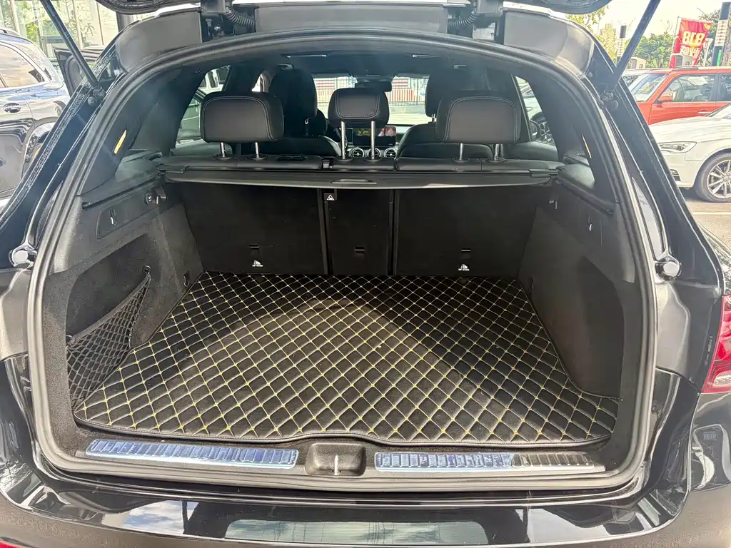 Mercedes-Benz GLC — миниатюра 12