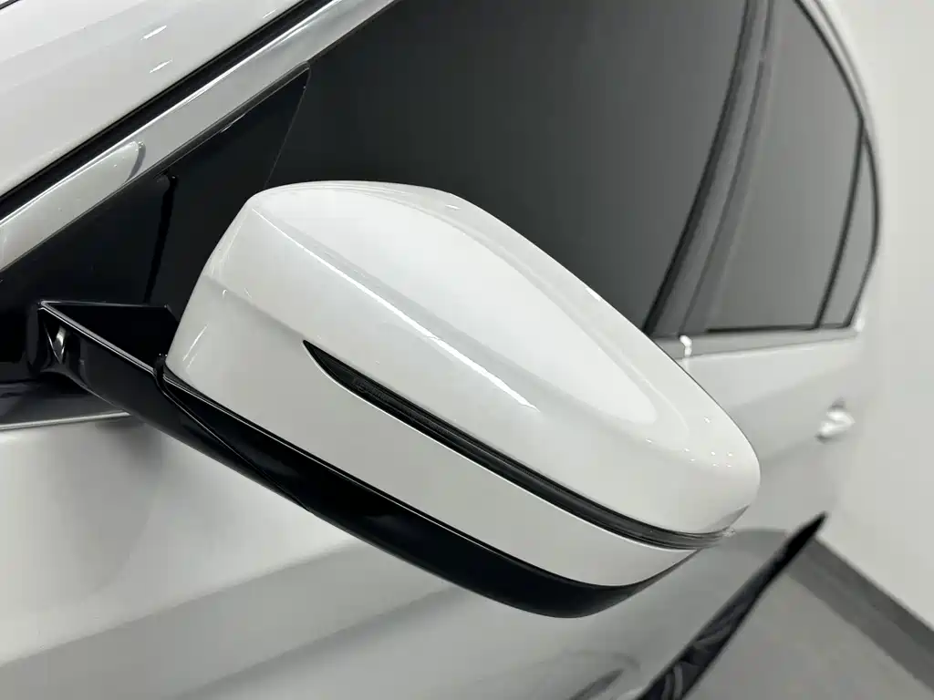 BMW 5 Series — миниатюра 21