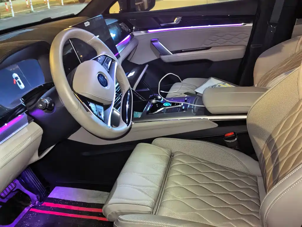 BYD Tang New Energy — миниатюра 4