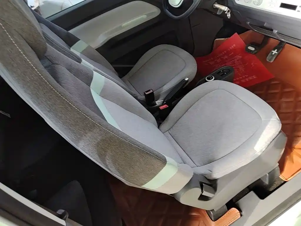 Wuling MINIEV — миниатюра 25