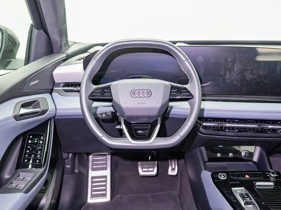 Audi Q6L e-tron — миниатюра 13