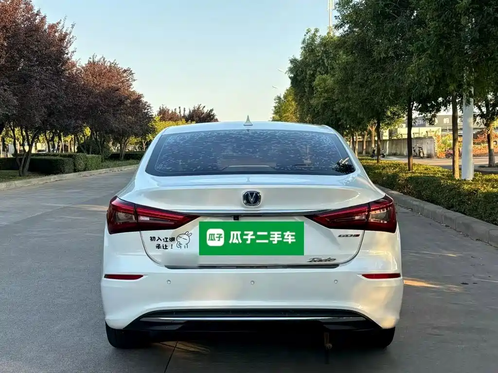 Changan Eado — миниатюра 6