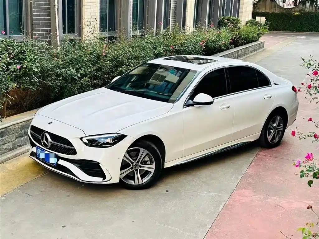 Mercedes-Benz C-Class 2022
