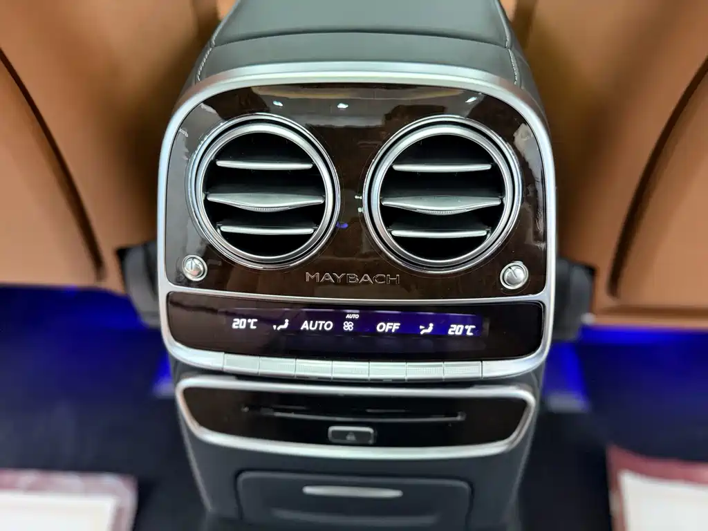Mercedes-Benz S-Class — миниатюра 12