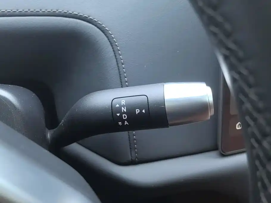 Li Auto Li L9 — миниатюра 16