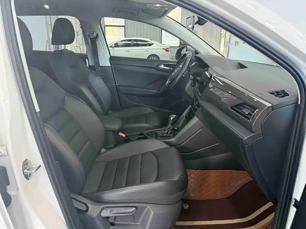 Volkswagen Tharu — миниатюра 12