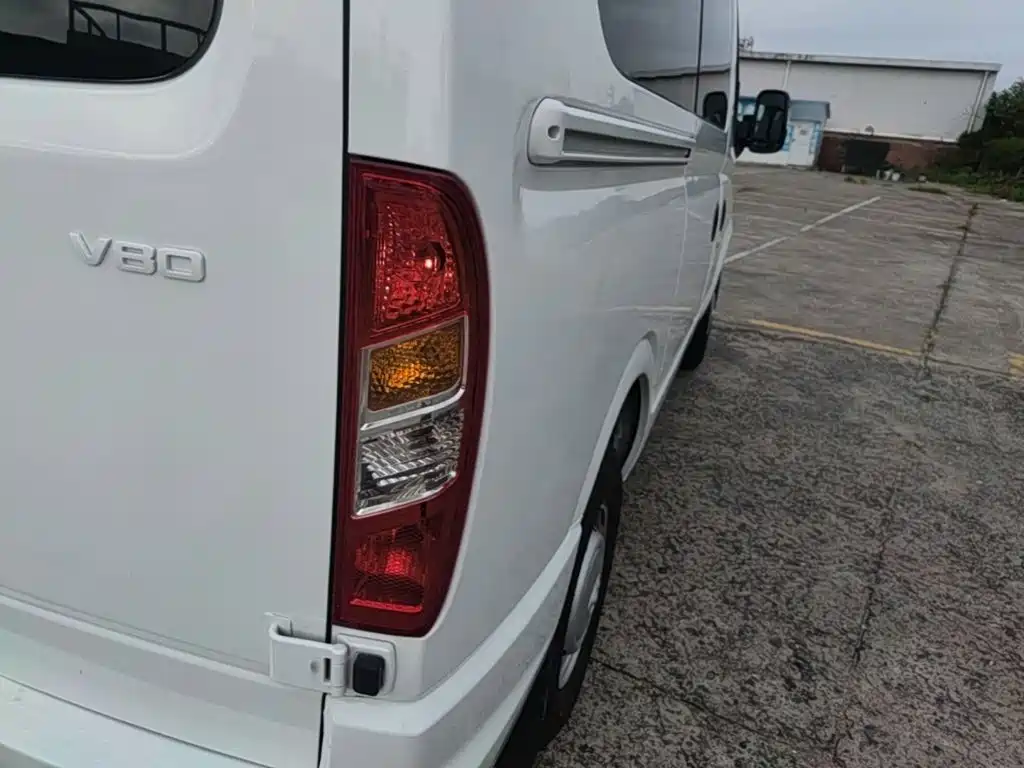 MAXUS V80 — миниатюра 8