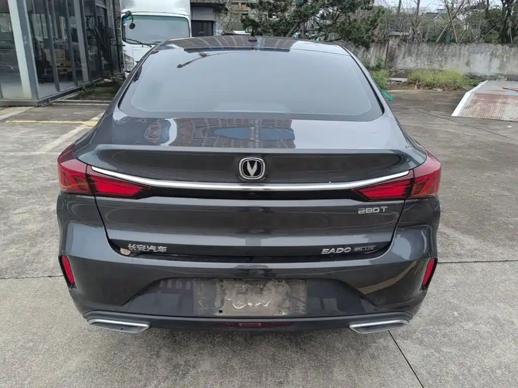 Changan Eado — миниатюра 6
