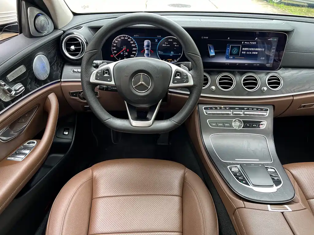 Mercedes-Benz E-Class — миниатюра 12
