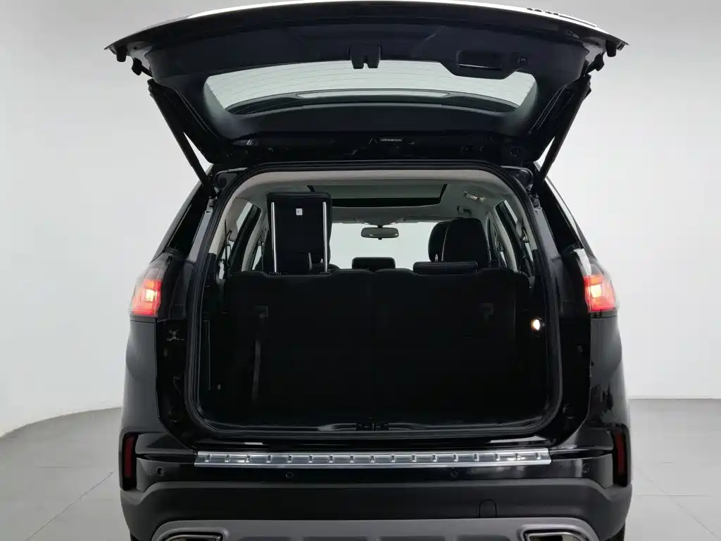 Ford Edge — миниатюра 16
