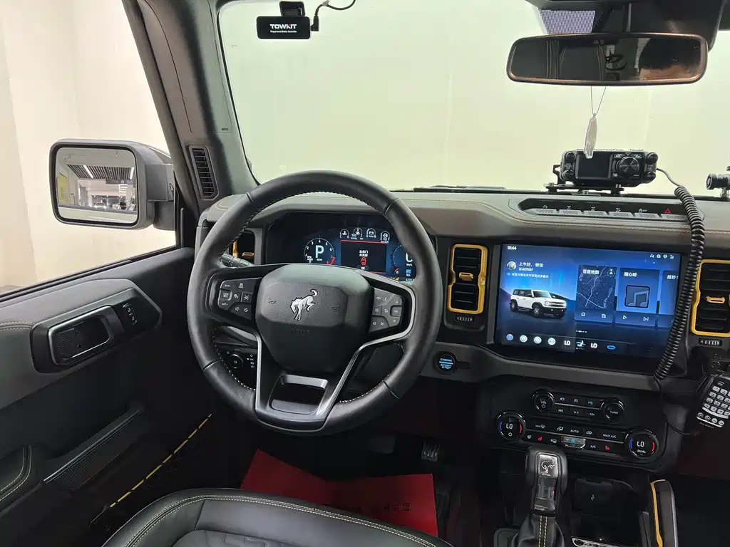 Ford Bronco — миниатюра 19