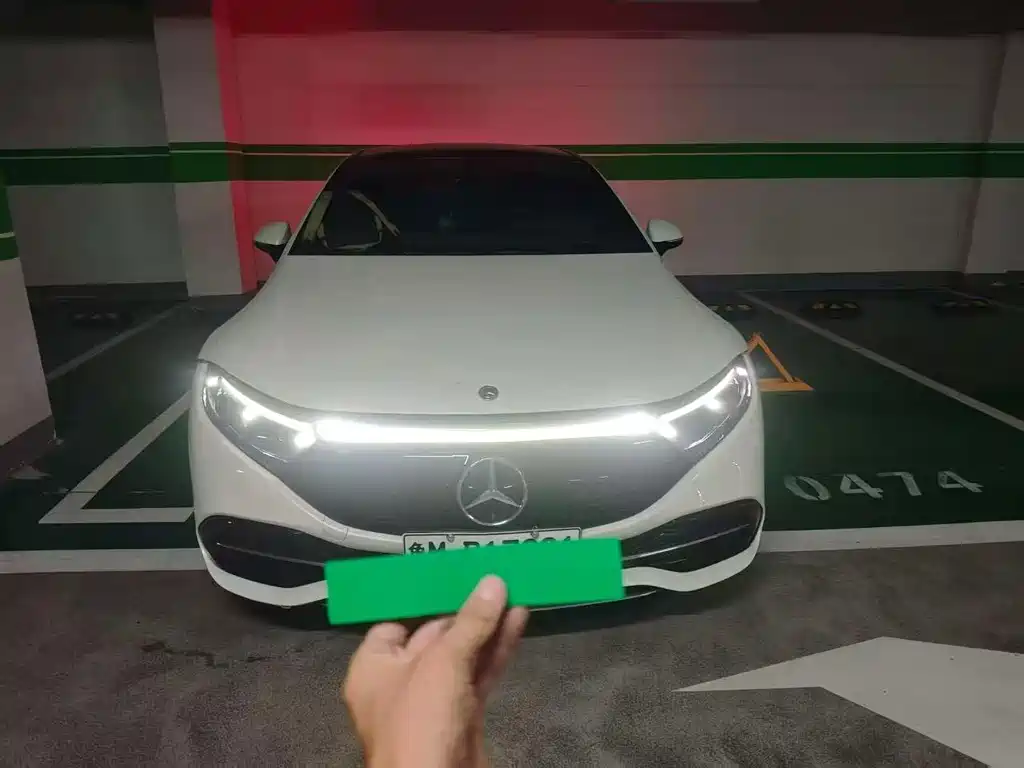 Mercedes-Benz EQS — миниатюра 2