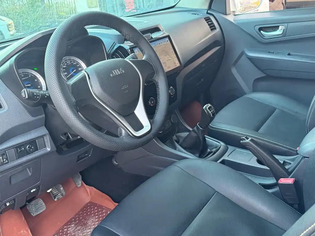 Isuzu RE-MAX Ruimai — миниатюра 6