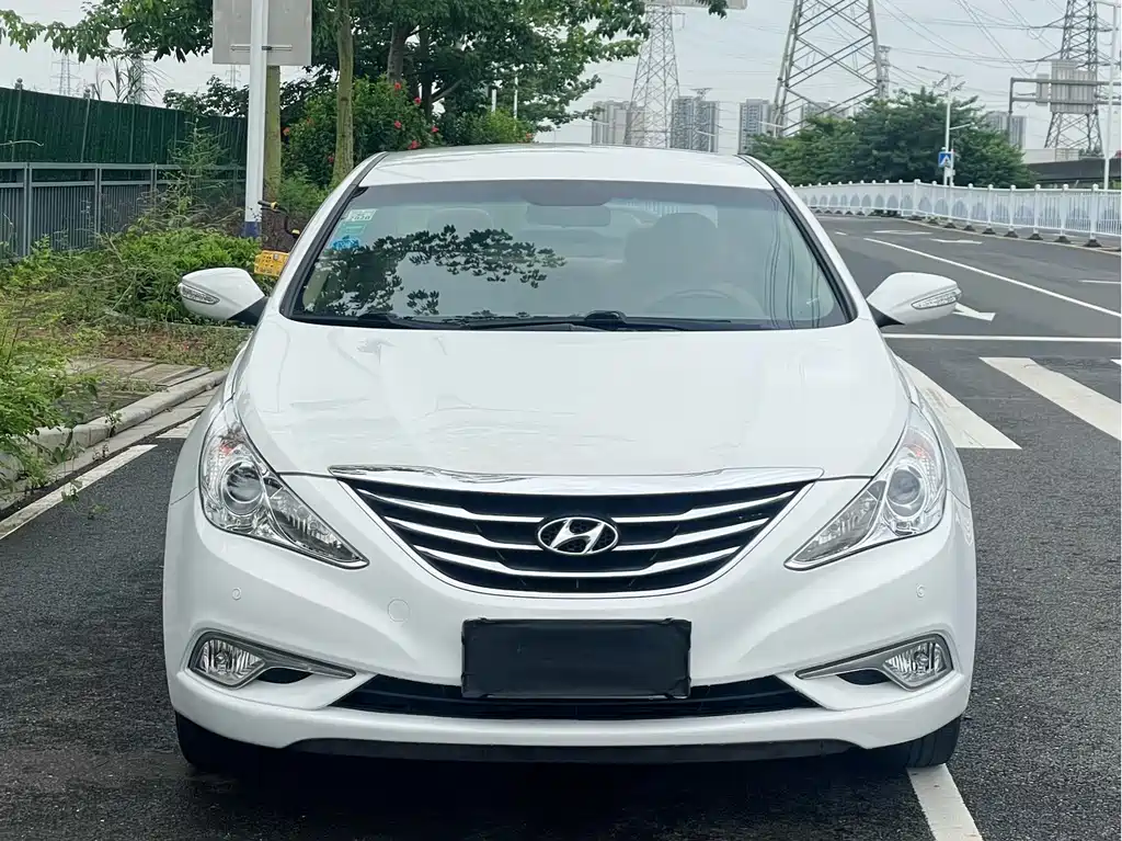 Hyundai Sonata — миниатюра 3