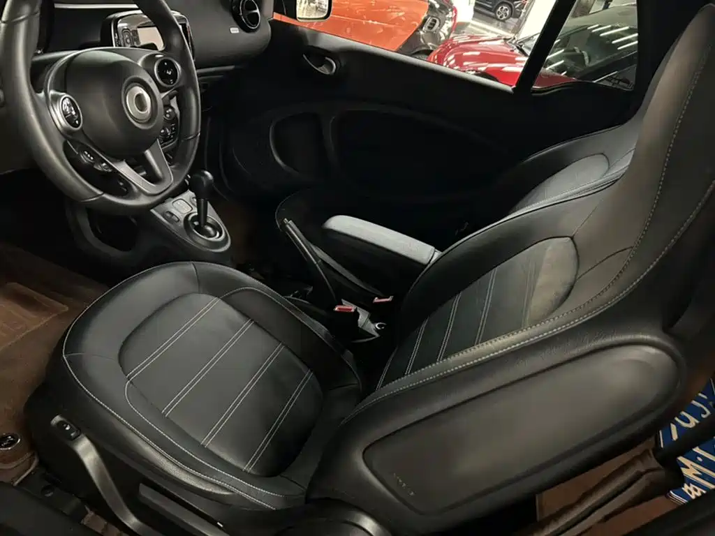 smart Smart Fortwo — миниатюра 8