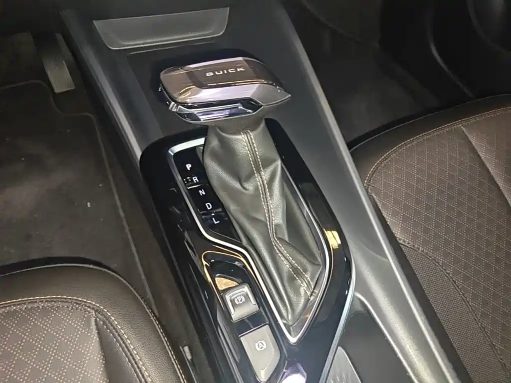 Buick Verano — миниатюра 14