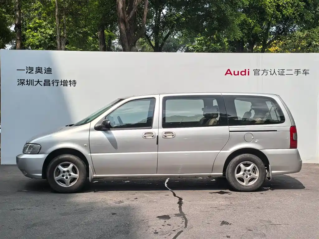 Buick GL8 — миниатюра 4