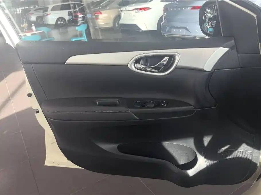 Nissan Sylphy 2024 1.6XE CVT Comfort
