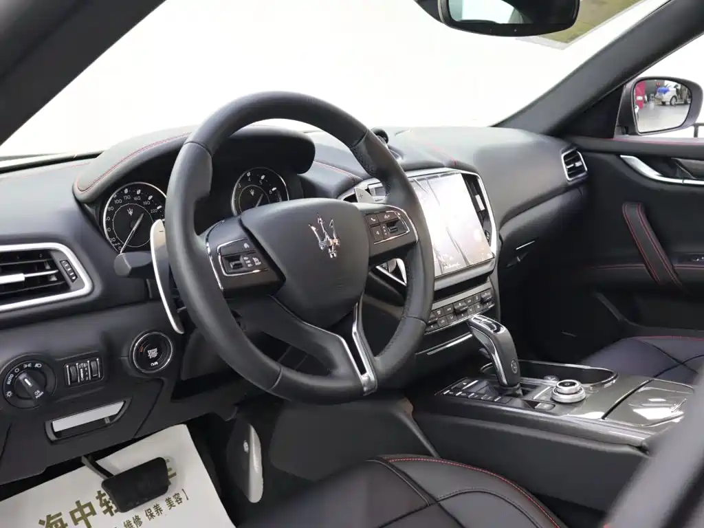 Maserati Ghibli 2024 2.0T GT