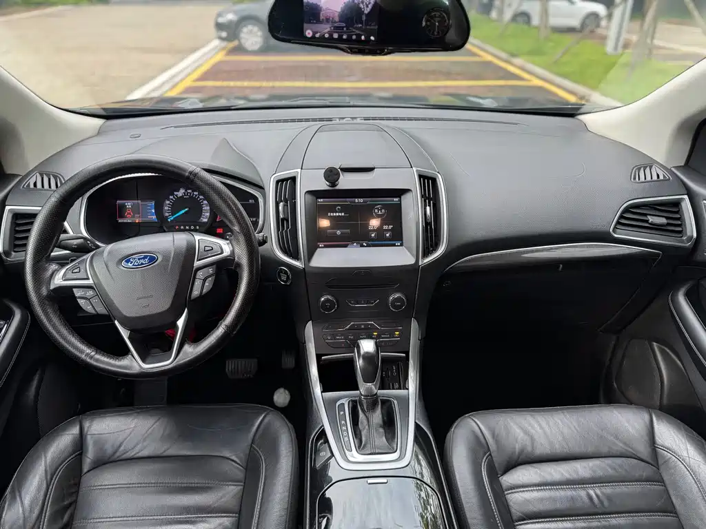 Ford Edge 2015 2.0T GTDi