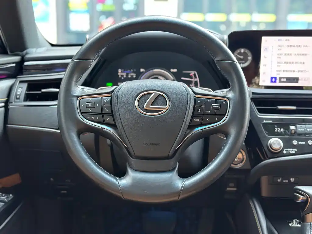 Lexus ES — миниатюра 7