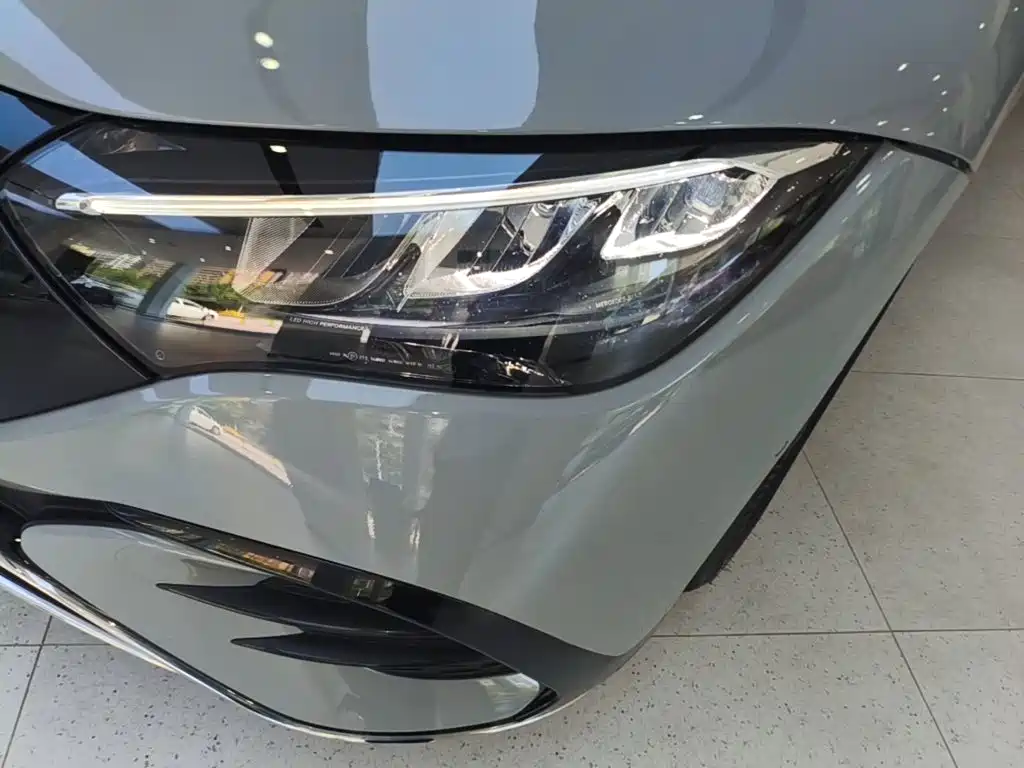 Mercedes-Benz EQE — миниатюра 18