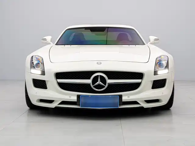 Mercedes-Benz SLS AMG