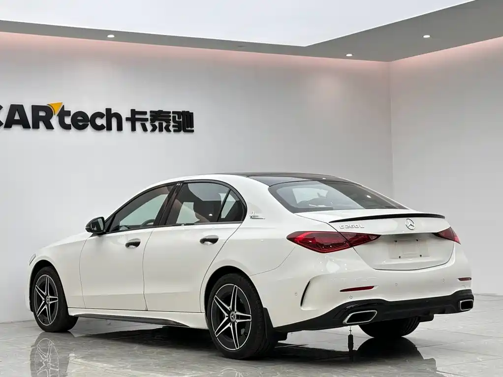 Mercedes-Benz C-Class — миниатюра 3