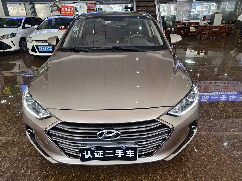 Hyundai Elantra — миниатюра 2