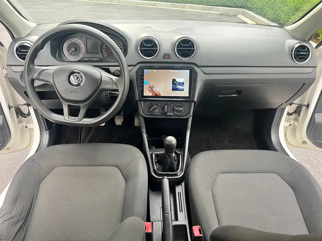 Volkswagen Jetta — миниатюра 8