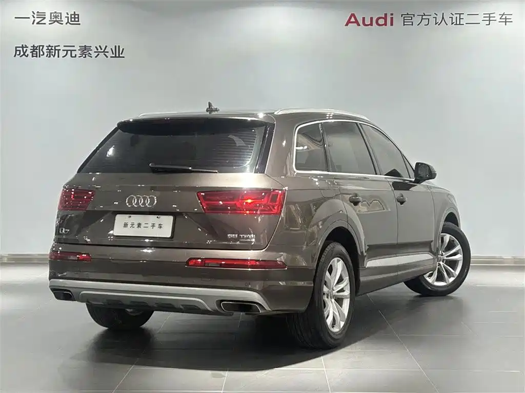 Audi Q7 — миниатюра 4