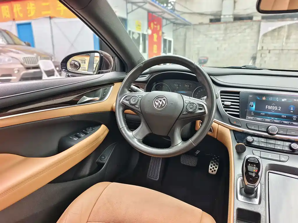 Buick LaCrosse — миниатюра 7