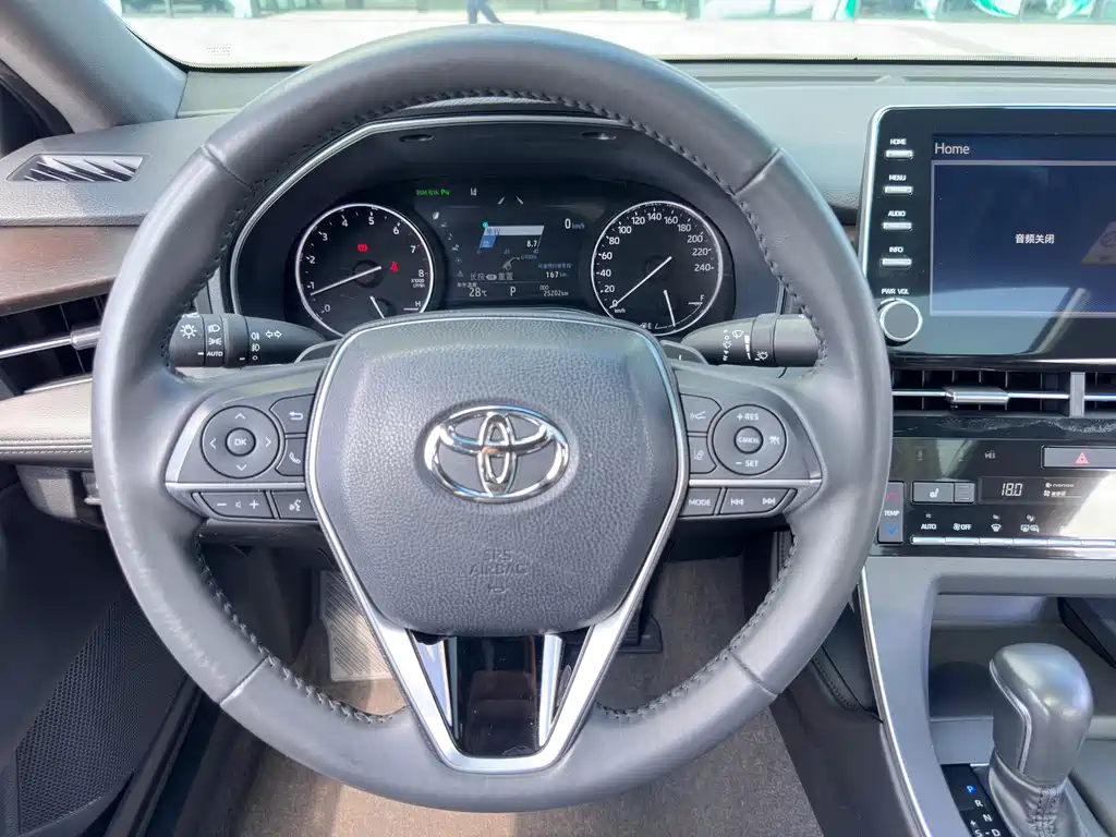 Toyota Avalon — миниатюра 12