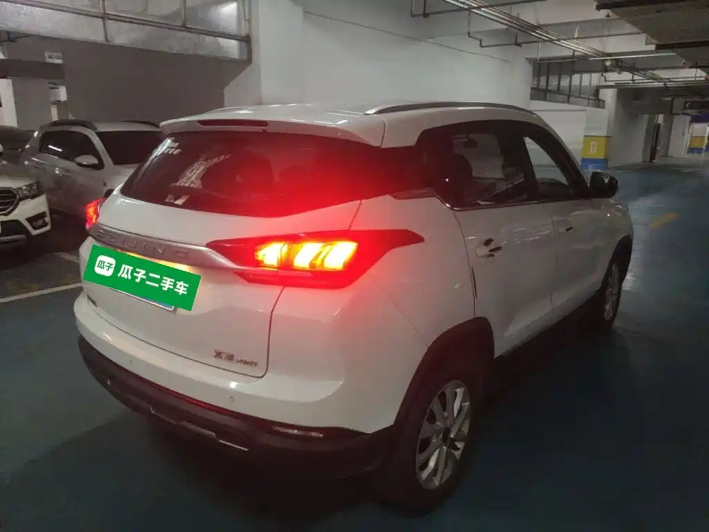 BAIC X3 — миниатюра 4