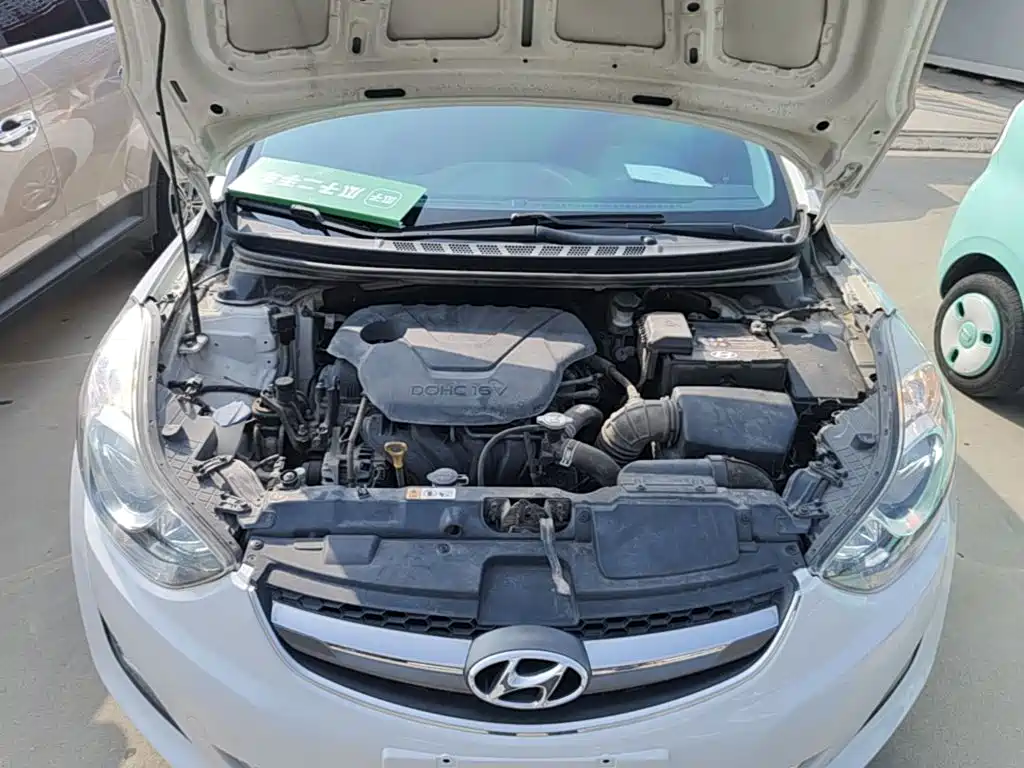 Hyundai Elantra Langdong — миниатюра 20