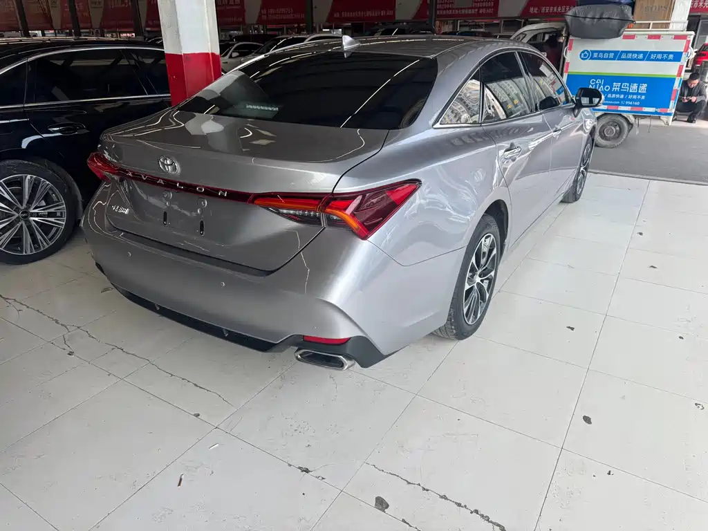 Toyota Avalon — миниатюра 13