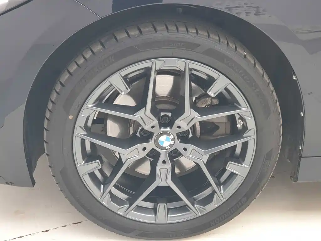 BMW 3 Series — миниатюра 11
