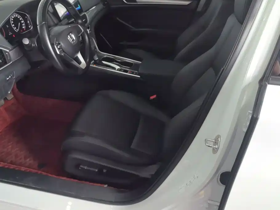 Honda Accord — миниатюра 9