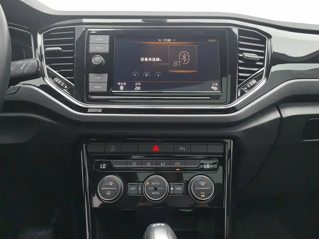 Volkswagen T-Roc — миниатюра 12