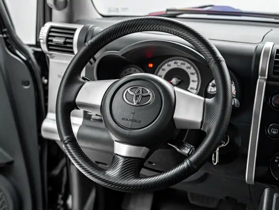 Toyota FJ Cruiser — миниатюра 30