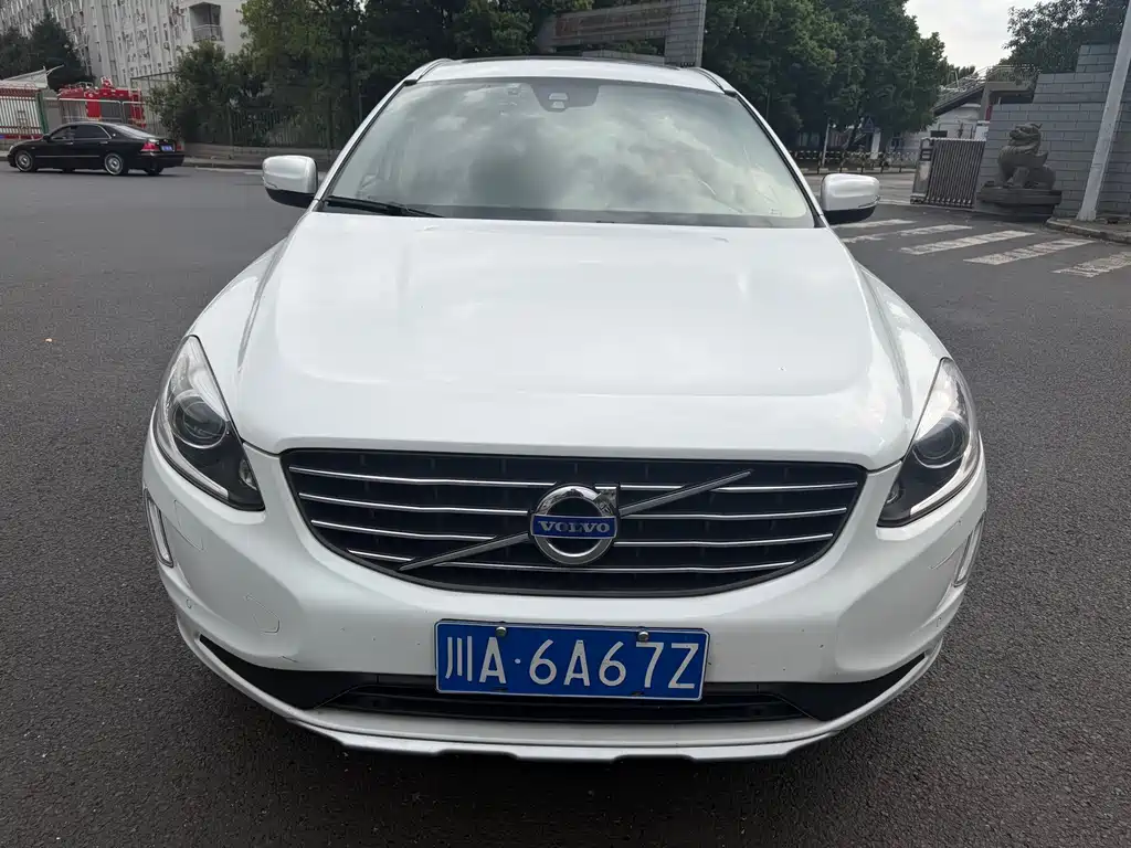 Volvo XC60 (Import) — миниатюра 2