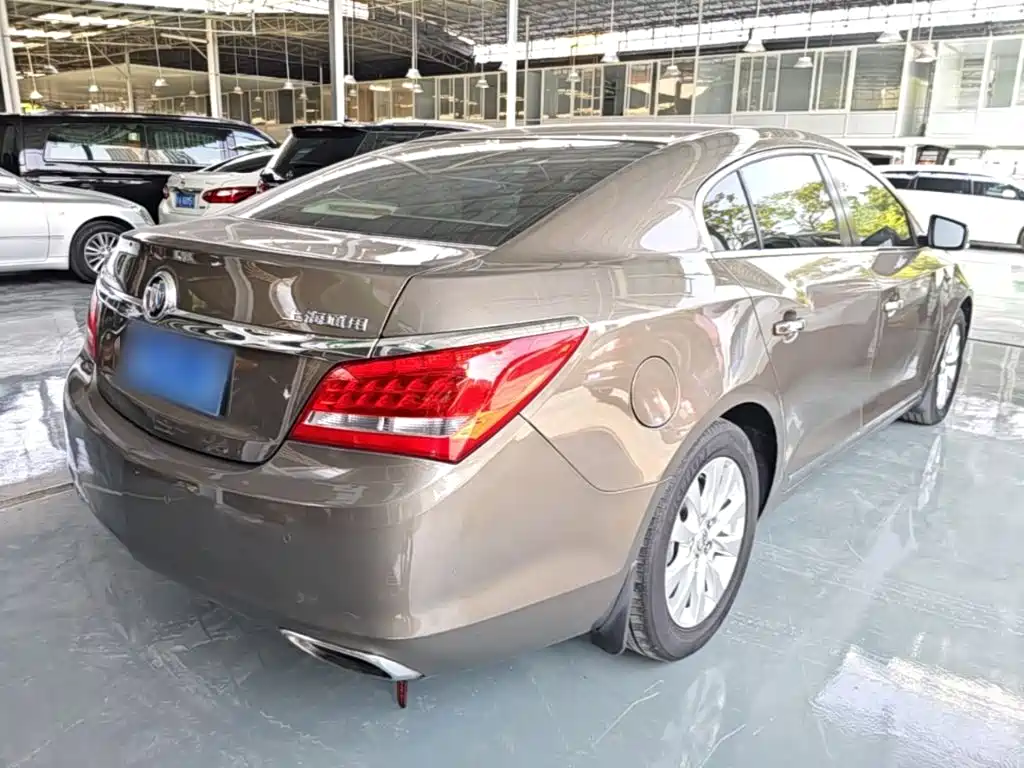 Buick LaCrosse — миниатюра 7