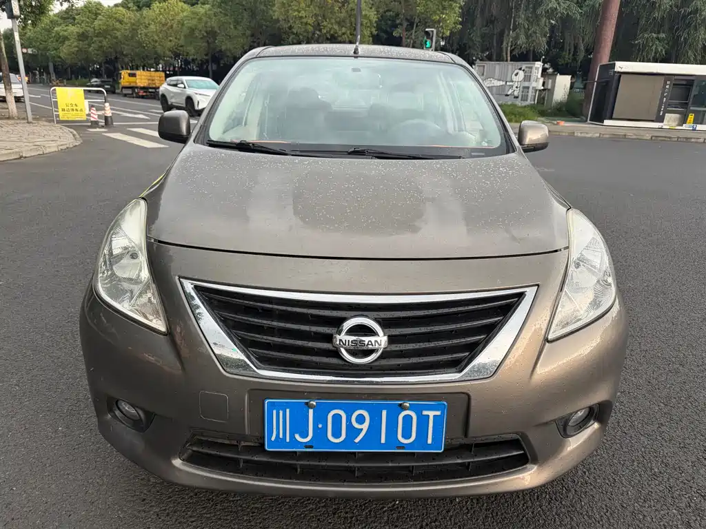 Nissan Sunny — миниатюра 2