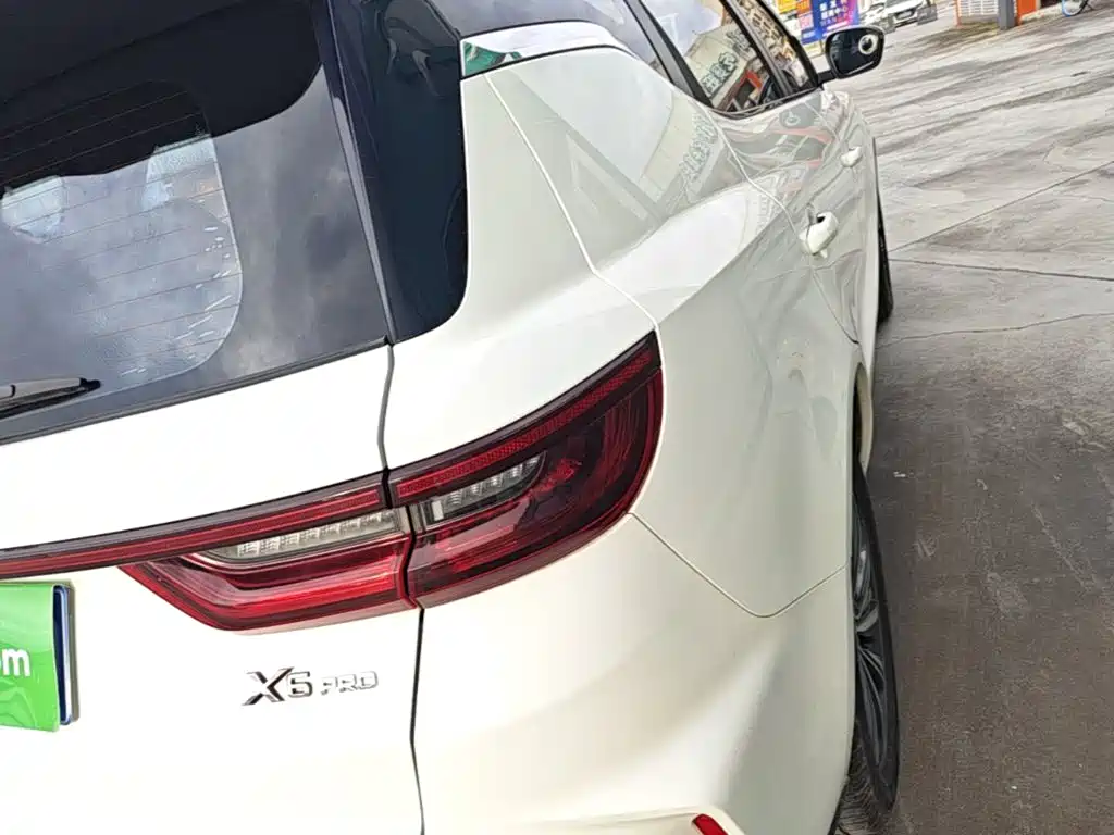 Geely Vision X6 — миниатюра 8
