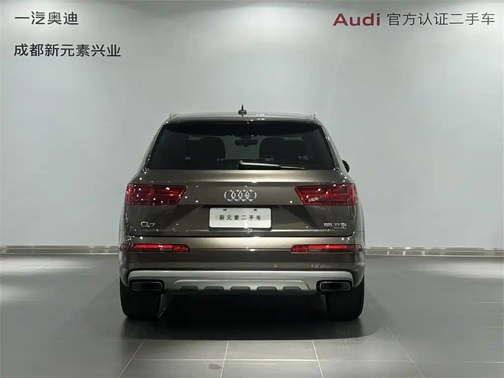 Audi Q7 — миниатюра 5