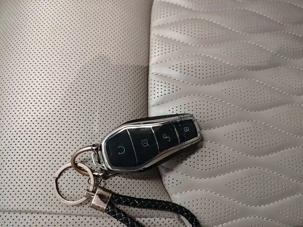 BYD Han — миниатюра 9