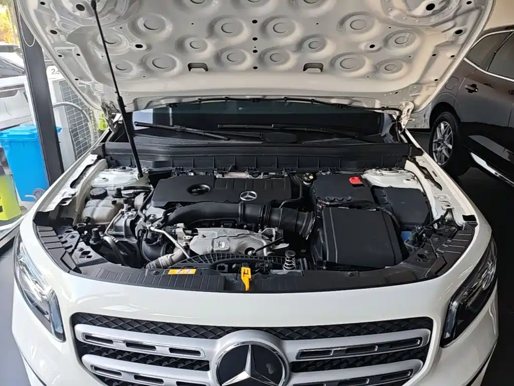 Mercedes-Benz GLB — миниатюра 20