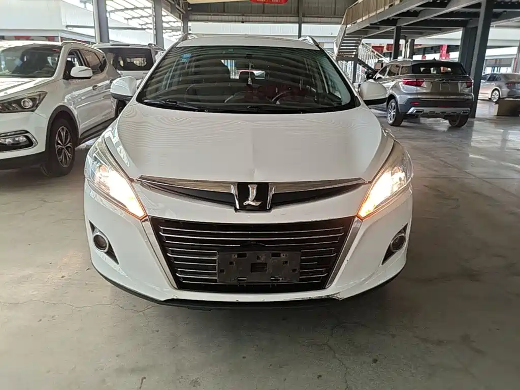 Luxgen U6 — миниатюра 3