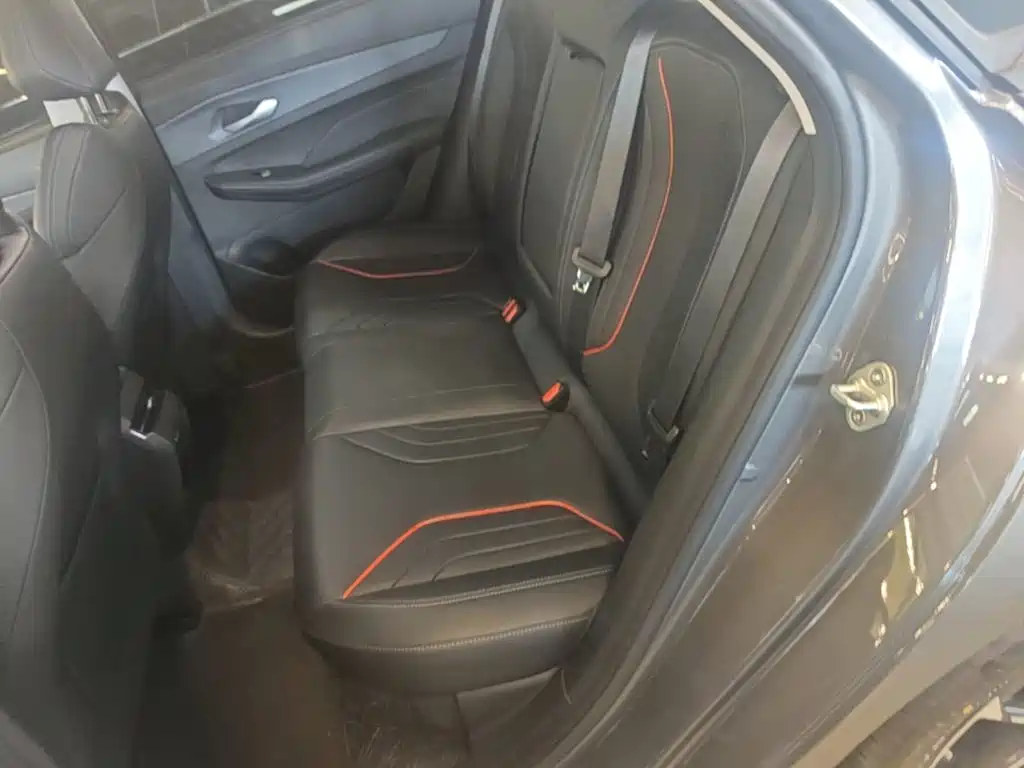 Geely Binrui — миниатюра 17