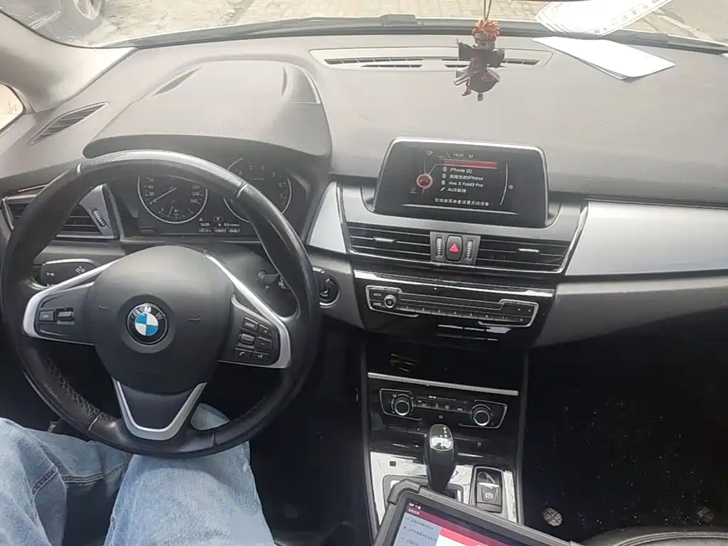 BMW 2 Series Active Tourer — миниатюра 6